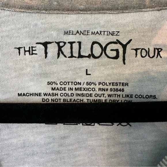 Melanie Martinez NEW Trilogy All Over Long Sleeve Licensed Tour Tee - LARGE - Picture 5 of 6